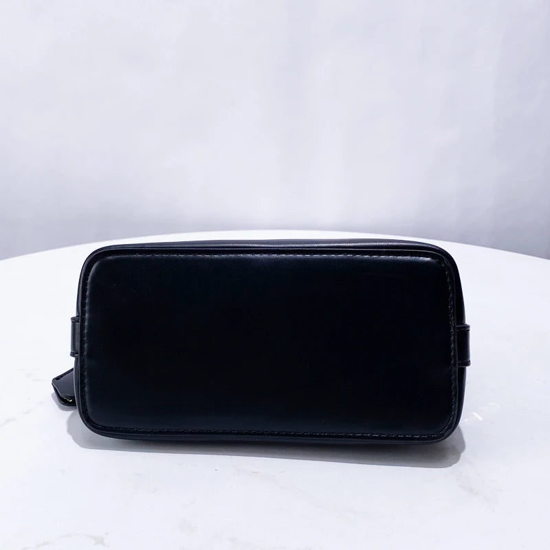 Elegant Women's Shoulder Bag with Sparkling Details