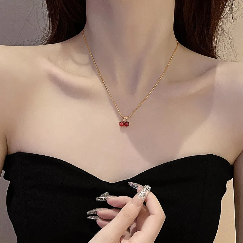Trendy Plant Design Stainless Steel Pendant Necklace