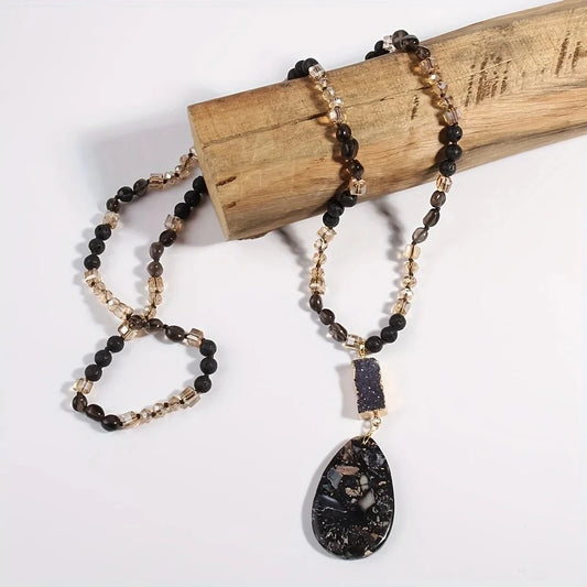 Semi-Precious Stone Face Design Zinc Alloy Pendant Necklace